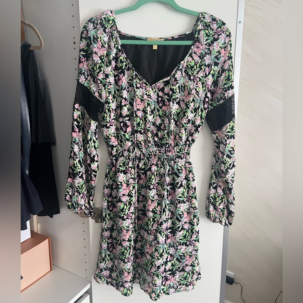 Vera Wang Princess Floral Black and Pink Dress